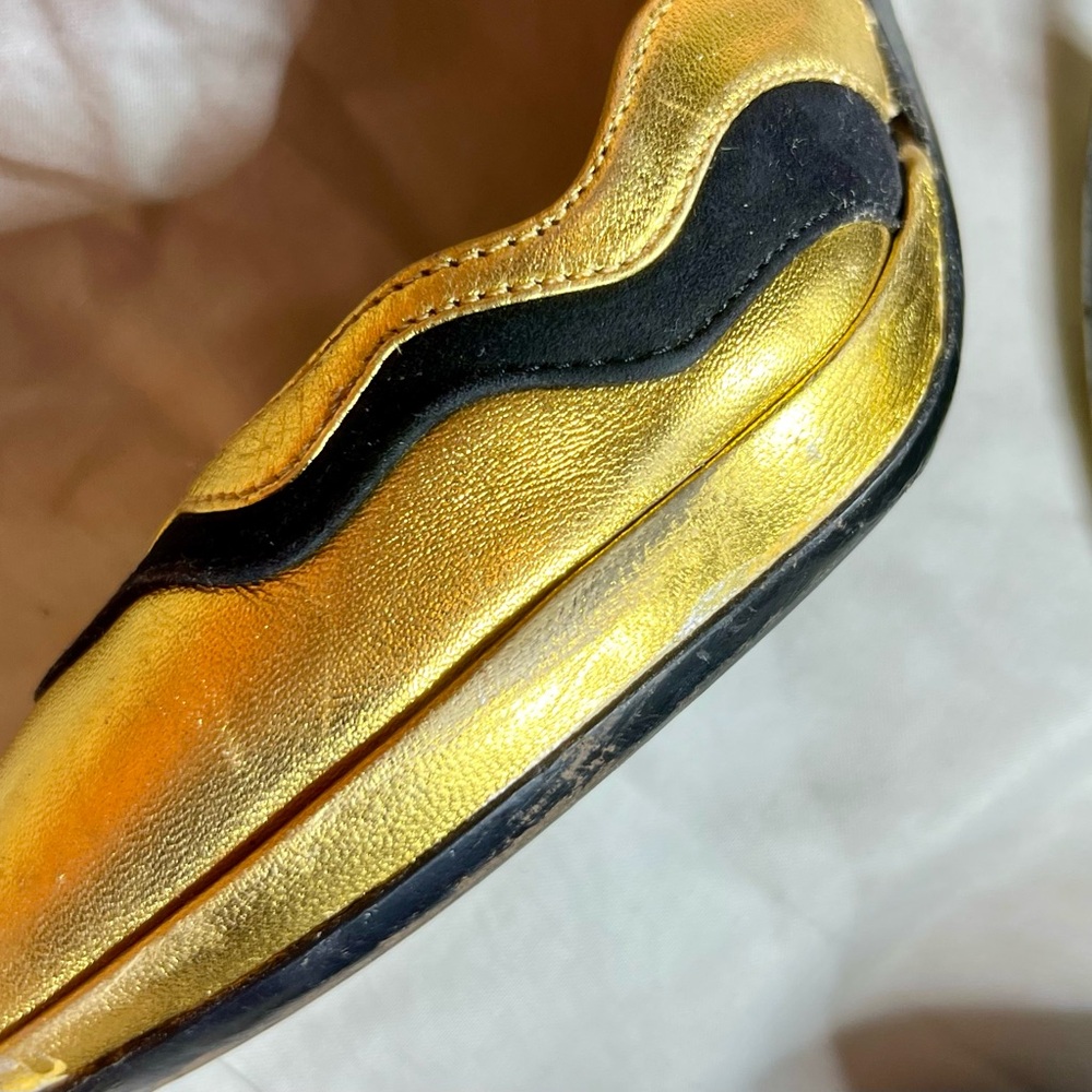 Prada 2008 Gold and Black Heels - Picture 8 of 8